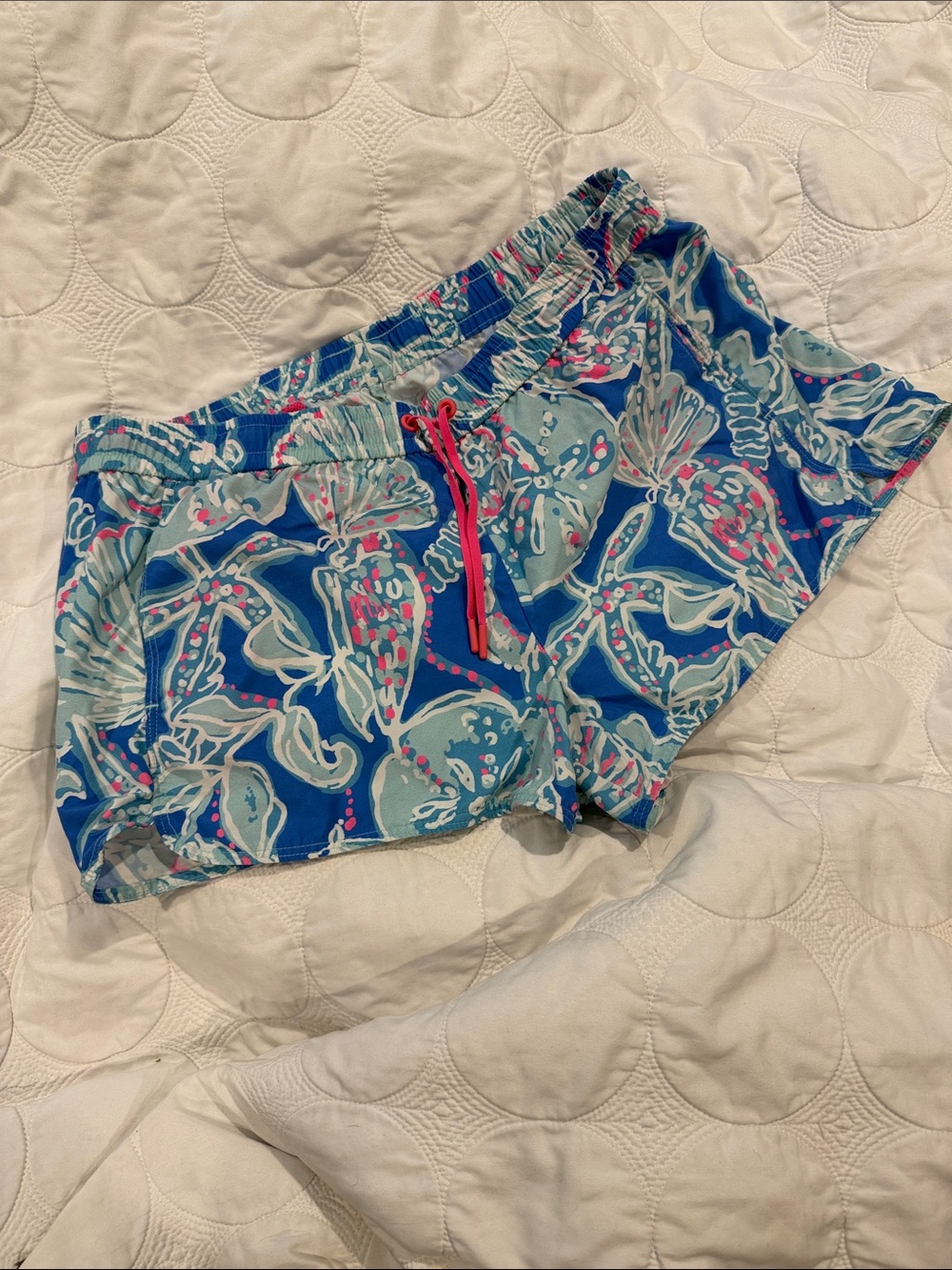 Lilly Pulitzer luxletic Bay Blue Into The Deep Run Around Shorts Size Large